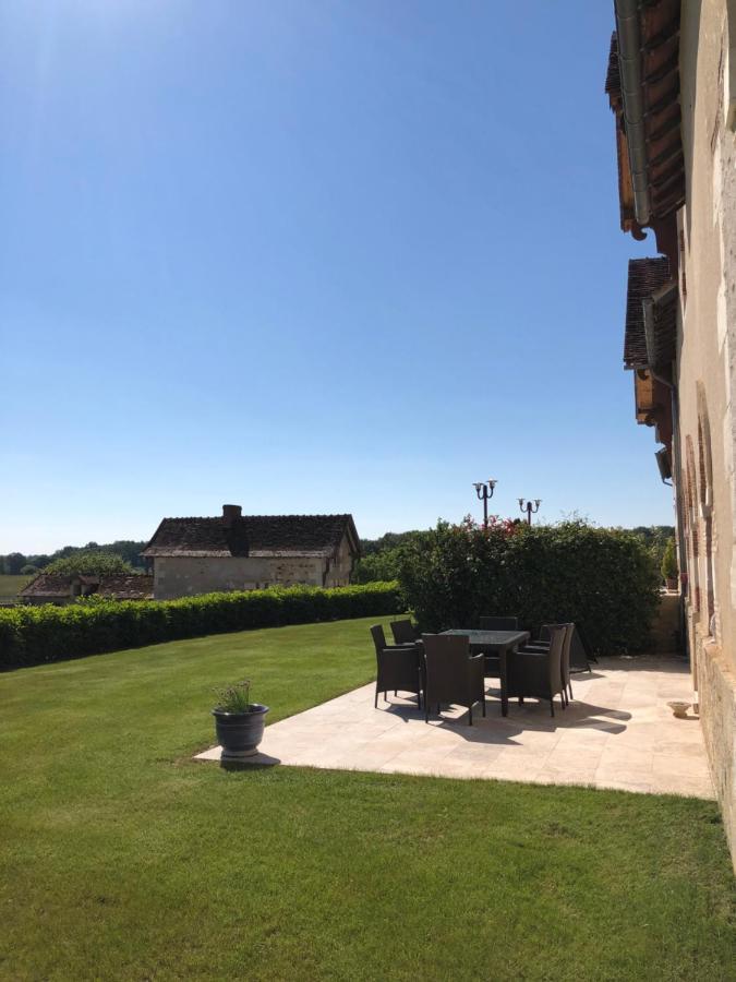 Domaine De La Maison Neuve Saint-Jean-Saint-Germain Bagian luar foto
