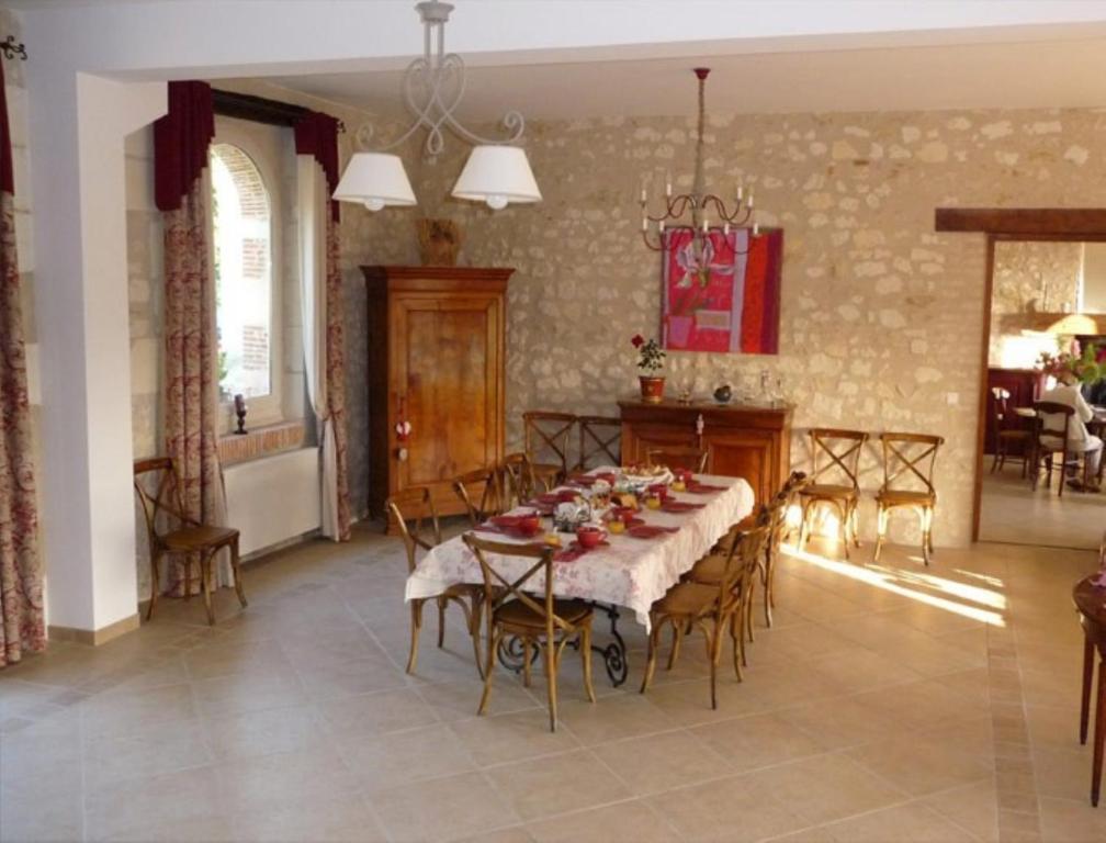 Domaine De La Maison Neuve Saint-Jean-Saint-Germain Bagian luar foto